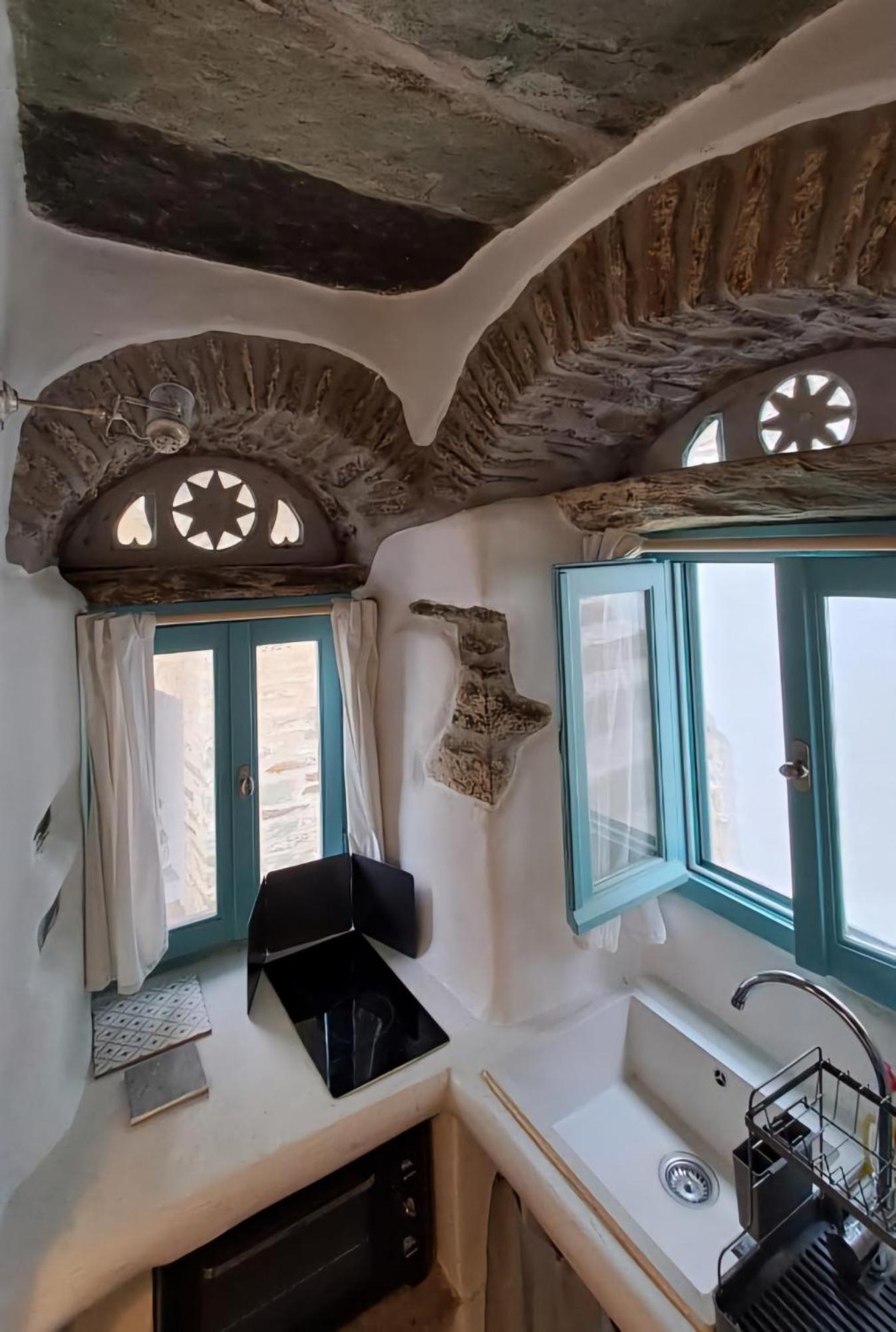 Meli House